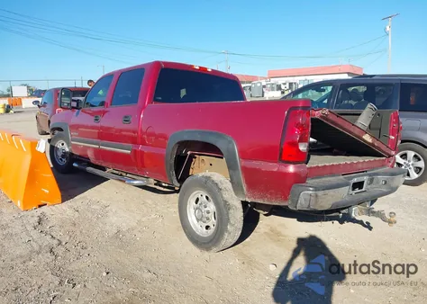 2005 Chevrolet Silverado 2500Hd Lt z USA, uszkodzony, nr VIN 1GCHK23U35F966564
